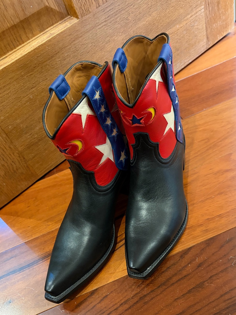 Ranch Road Rare Presideo Moon Boots